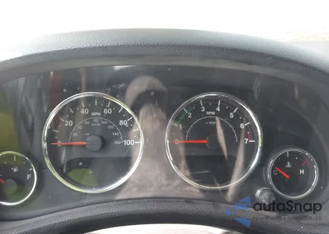 2016 Jeep Wrangler Unlimited Sport z USA, uszkodzony, nr VIN 1C4BJWDG6GL140174